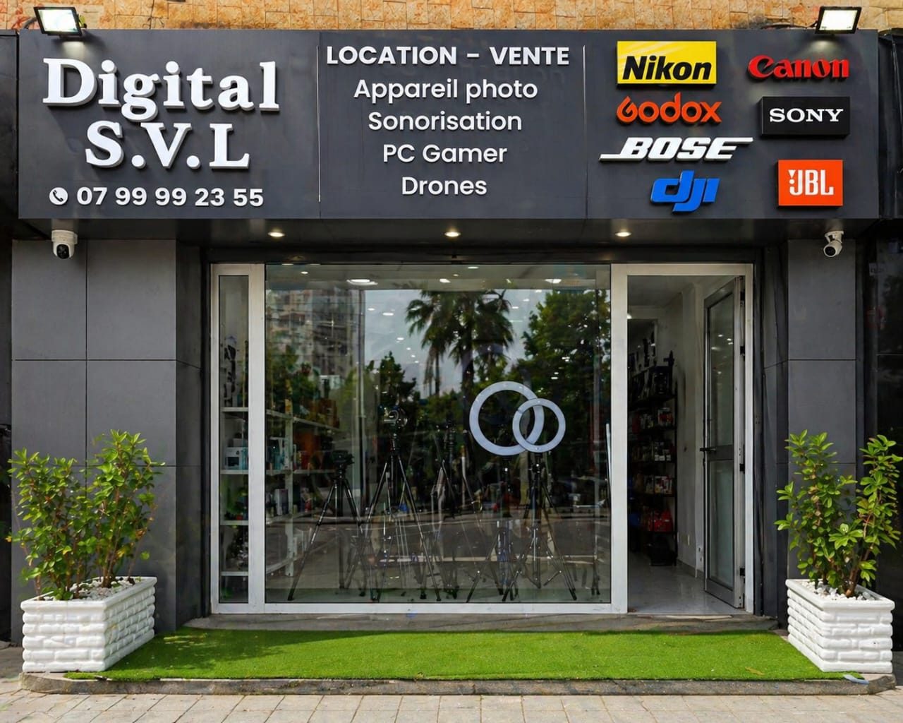 Digital SVL à Abidjan : photo, vidéo et sonorisation. Canon, Sony, DJI, Godox, JBL, Bose : découvrez notre univers audiovisuel à Cocody Angré Les Oscars.