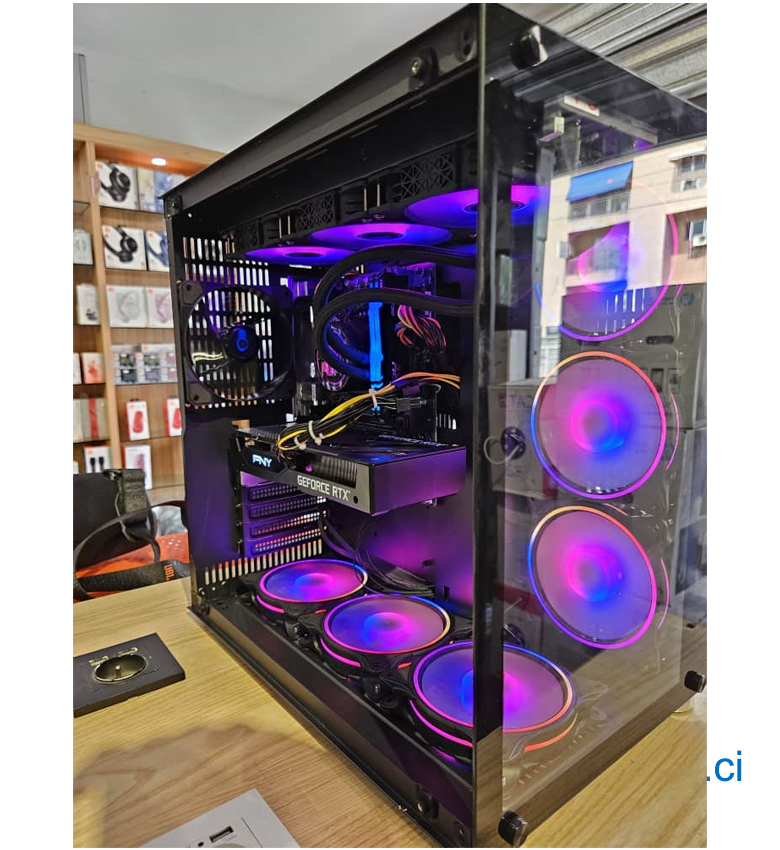 UC Gaming 000157# - PC Gaming Intel Core i7 11e Génération, 32 Go RAM, 2 To SSD NVMe, NVIDIA Dual RTX 3060 12 Go DDR6, Watercooling